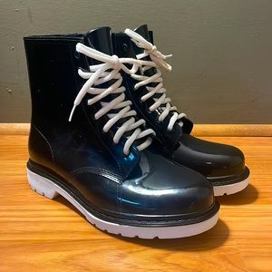 Women's Jelly PVC Round Toe Lace-Up Lugged Combat Boots